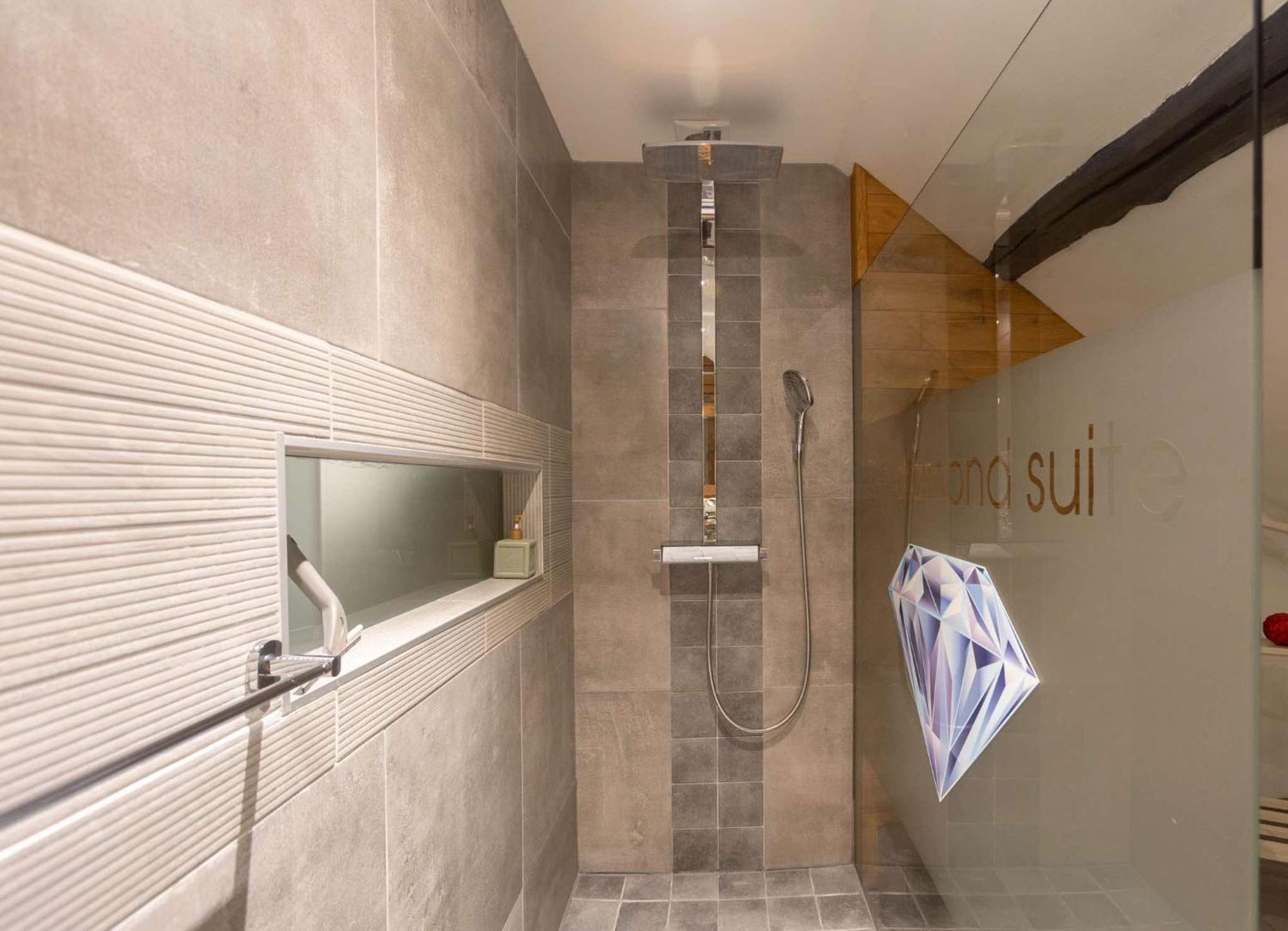 Apartment Design Suite Jehanster Екстер'єр фото